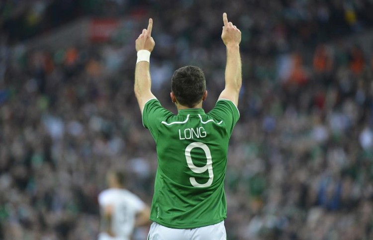 shane-long-v-england